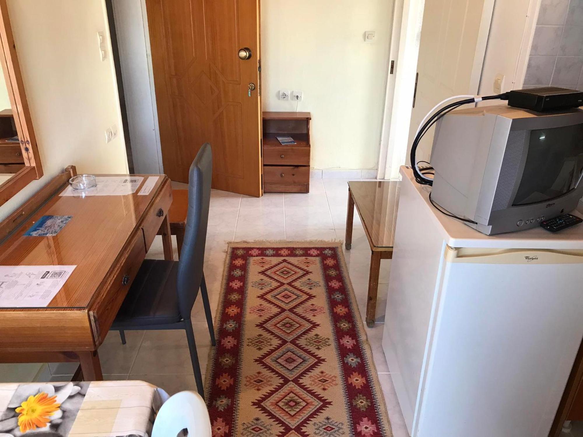 Ion Apartments Messolonghi Single Bed Room Mountain View Loft Mesolóngion Esterno foto